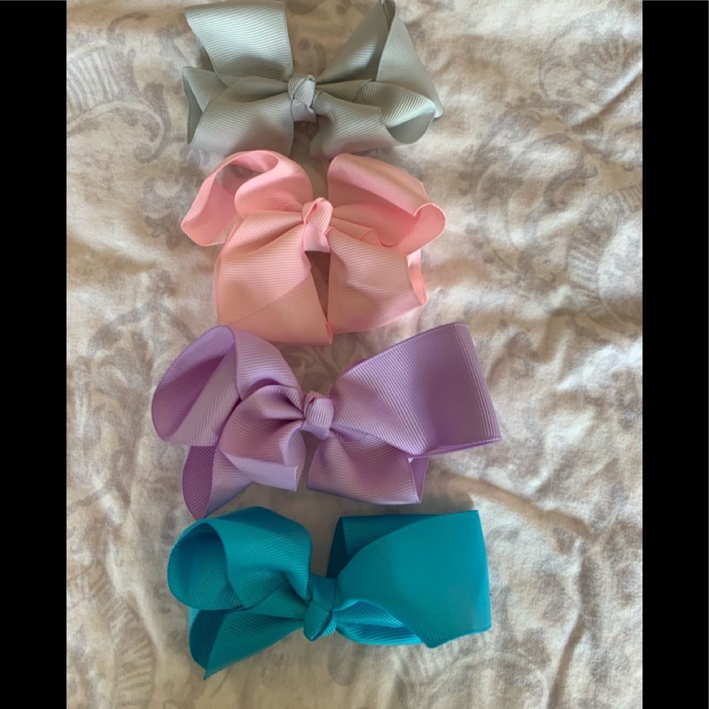 4 piece Bow Bundle 🎀